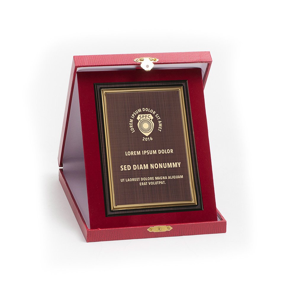 Piros bőr hatású plakett kombináció